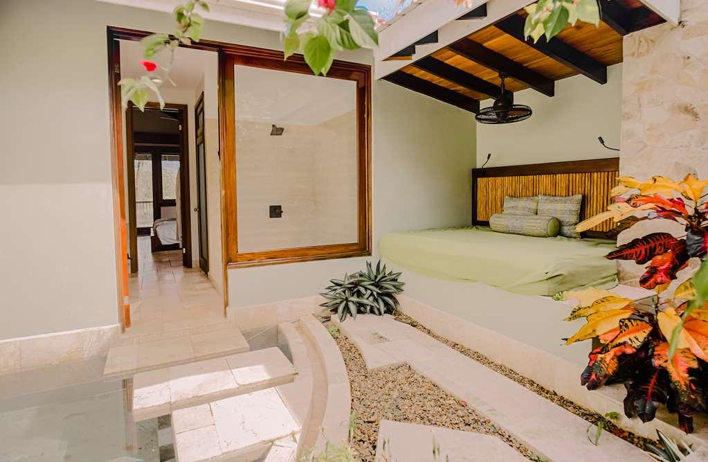 Sleeping Giant Rainforest Lodge 벨모판 외부 사진