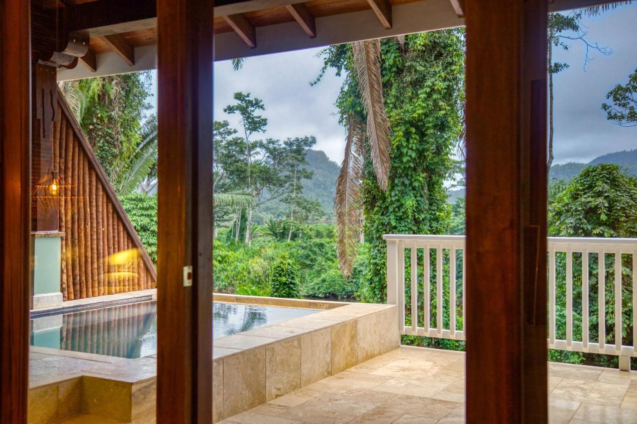 Sleeping Giant Rainforest Lodge 벨모판 외부 사진