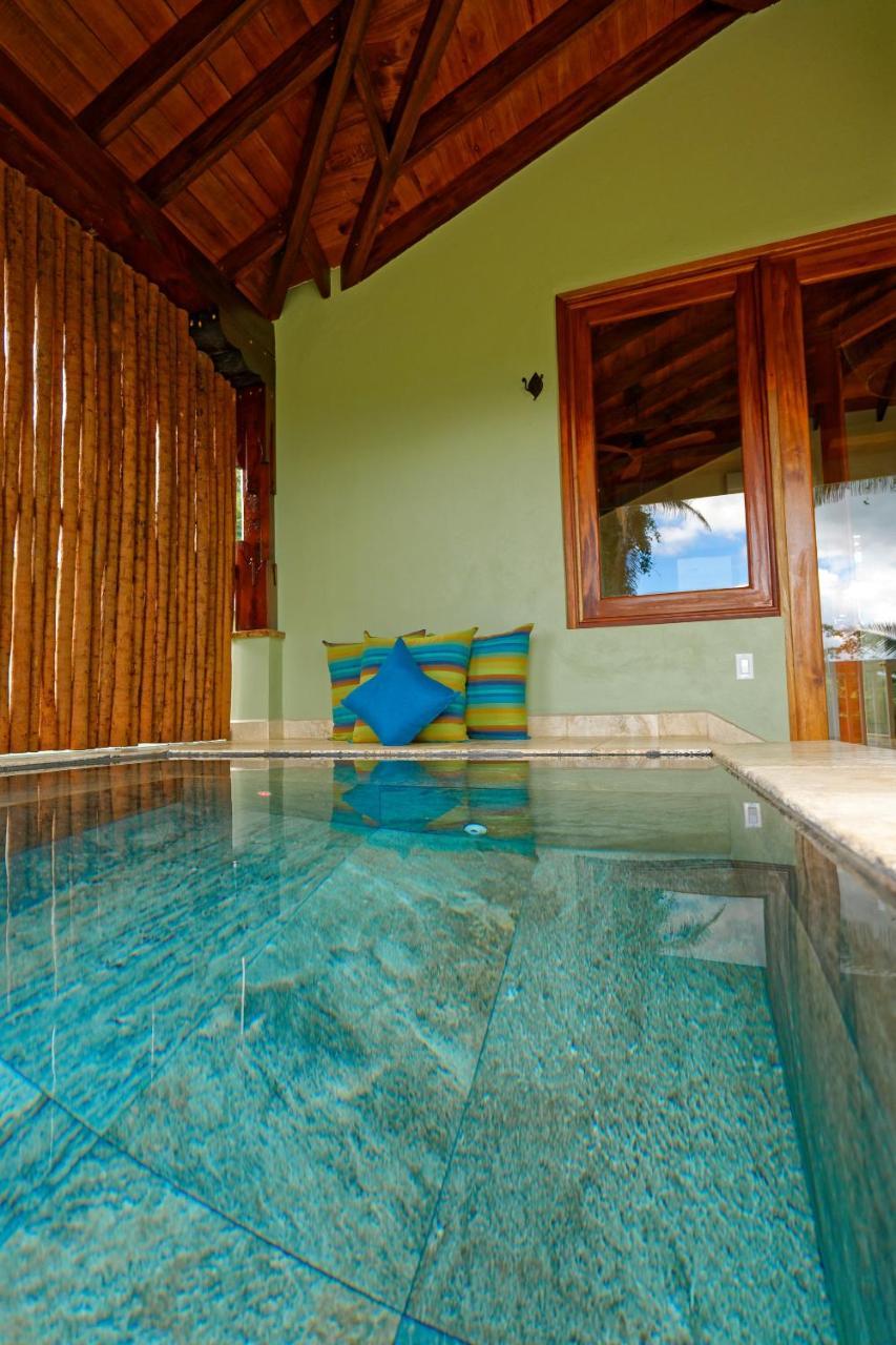 Sleeping Giant Rainforest Lodge 벨모판 외부 사진