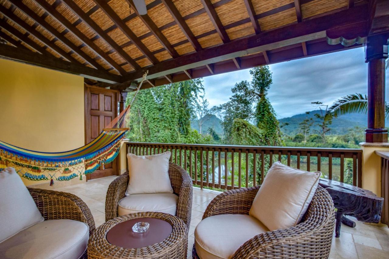 Sleeping Giant Rainforest Lodge 벨모판 외부 사진